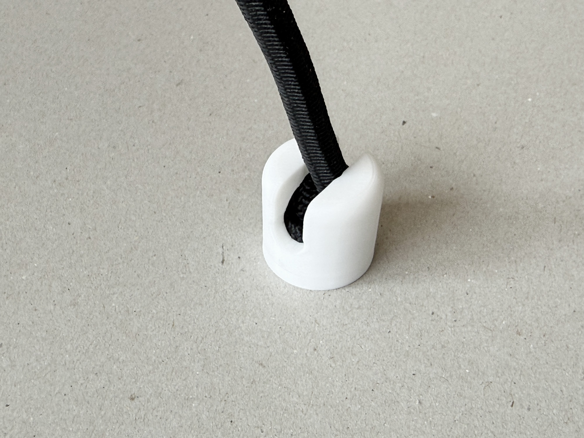 Camperfixx Gummiband-Halter für Schränke – Variable Bandführung gerade und seitlich – Bild 7