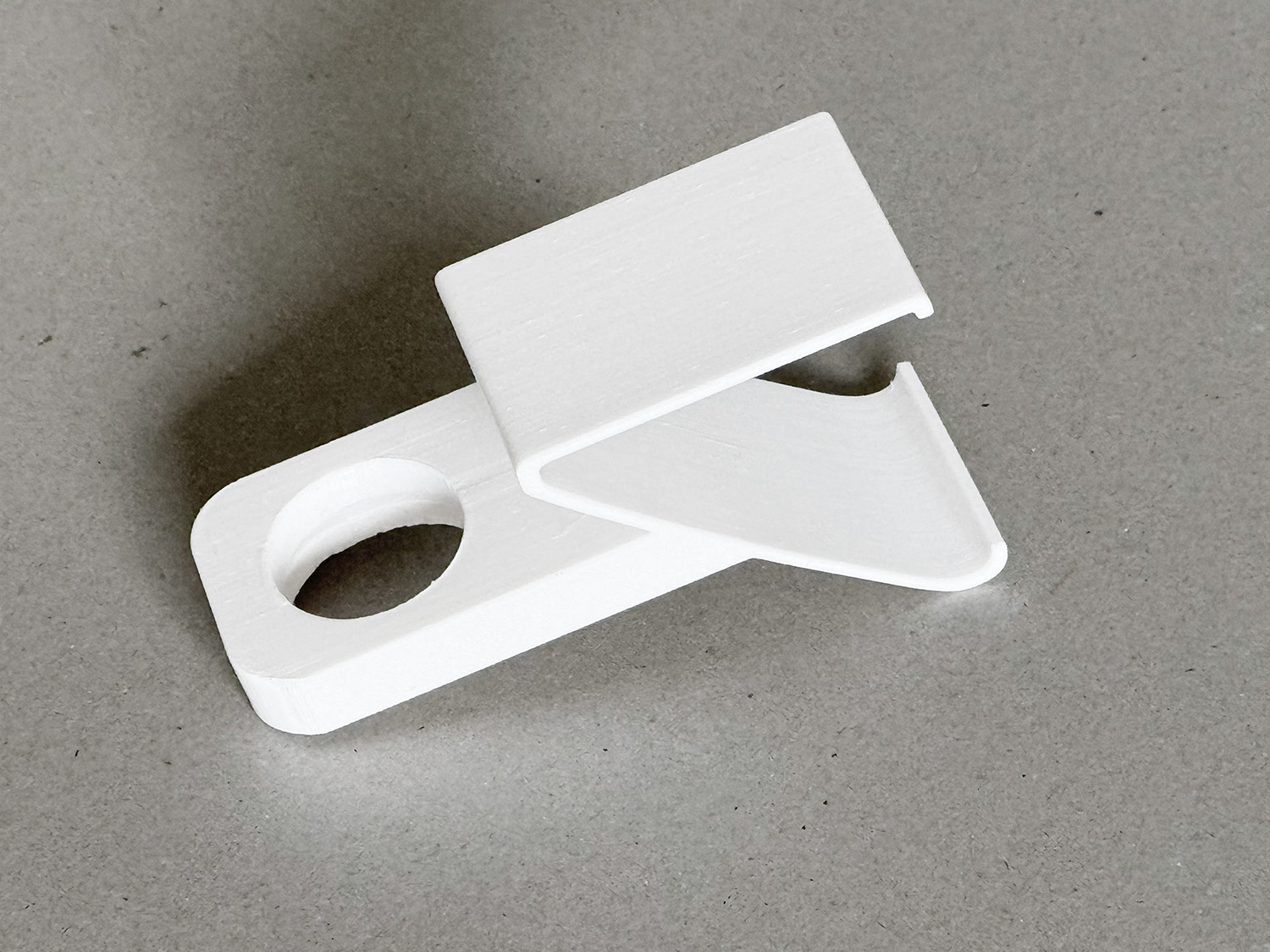 Camperfixx WatchDock – Apple Watch Halter für Adria Schrankprofil (bis Bj. 2024) – Bild 4