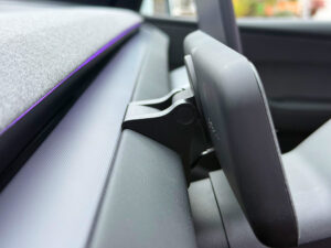 S3XY Dash Halter Tesla Model Y Juniper Standard & Premium | StealthMount | Lüftung und S3XY LED frei | Lenkrad voll verstellbar