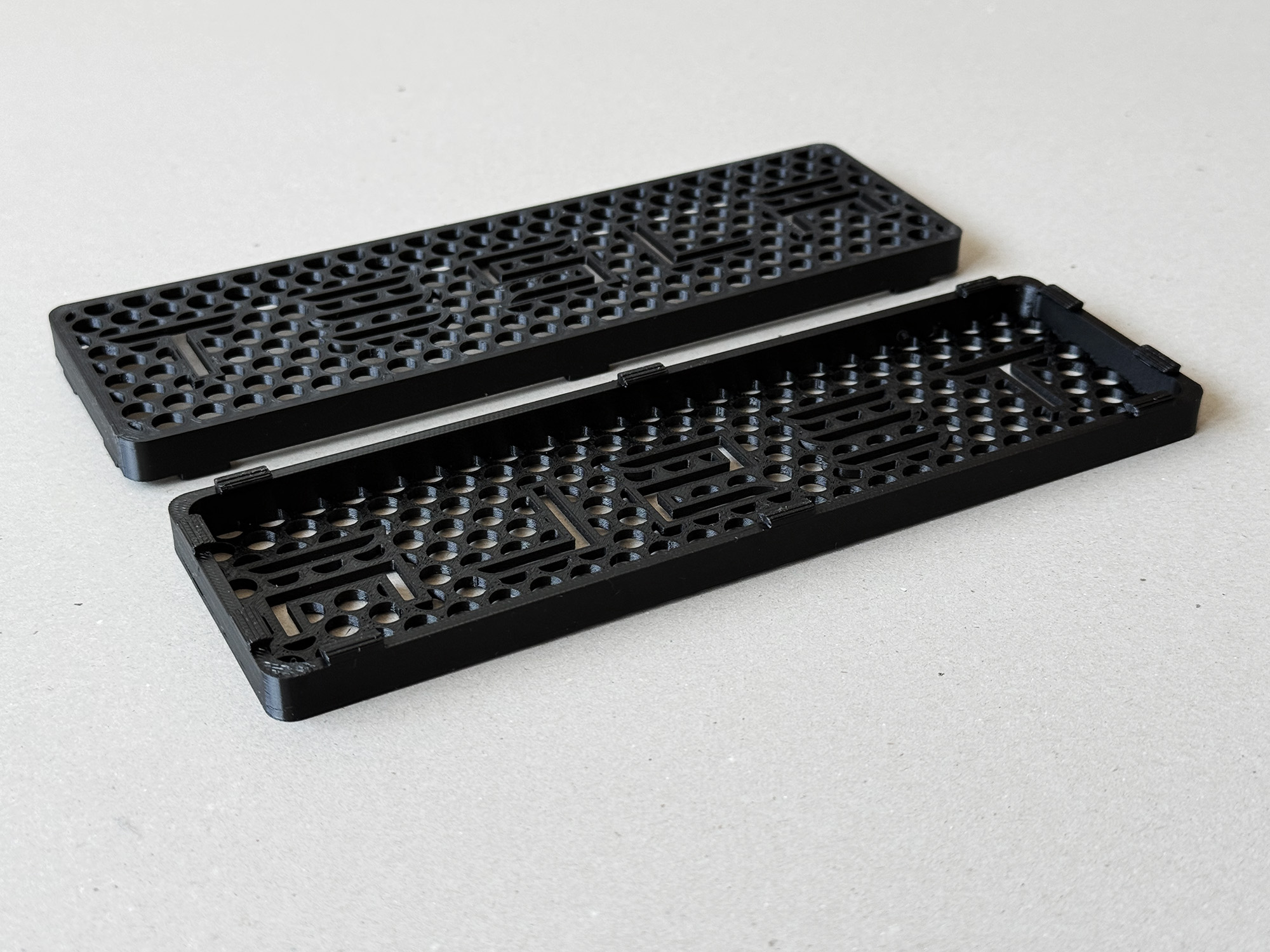 Tesla Model Y Standard Rear Air Vent Covers – Set of 2, 2025/2026 - Image 4